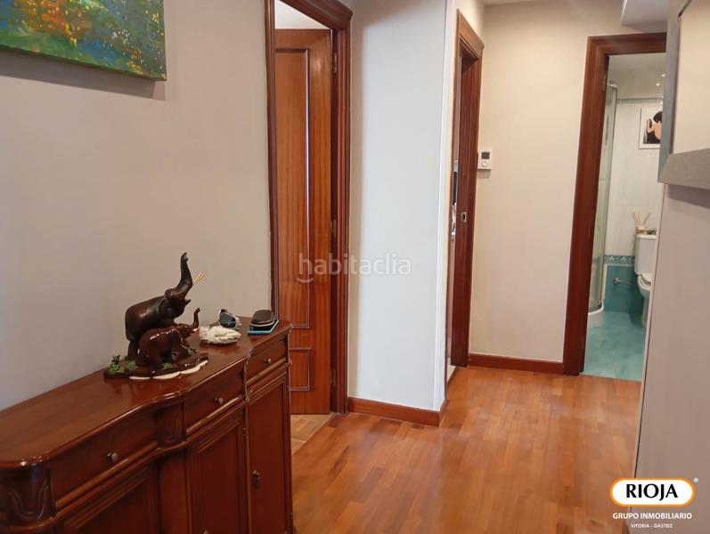 Foto 0eaa9040-e04a-4aea-99fd-26e568b530ec. Pis amb calefacció a Betoño Vitoria - Gasteiz