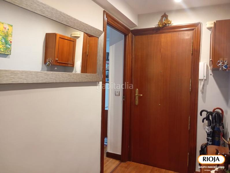 Foto 3a6f3c65-df34-4d7c-b775-d8c39635343f. Pis amb calefacció a Betoño Vitoria - Gasteiz