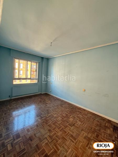 Foto 8015cfac-f180-43a8-894b-51f6375edfe7. Pis amb calefacció aparcament a San Martín Vitoria - Gasteiz