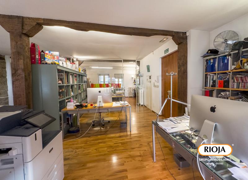 Foto 6cc69707-6782-4902-a24b-cb44e7f0d6c4. Pis amb calefacció a Ensanche Vitoria - Gasteiz