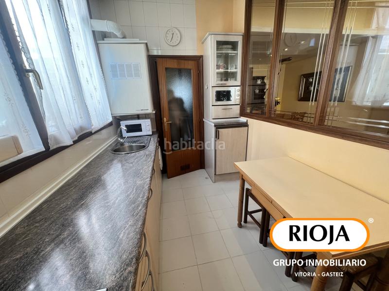 Foto d488ff92-b30a-4eef-91e1-54ddfaa330e4. Appartement avec chauffage dans Ensanche Vitoria - Gasteiz