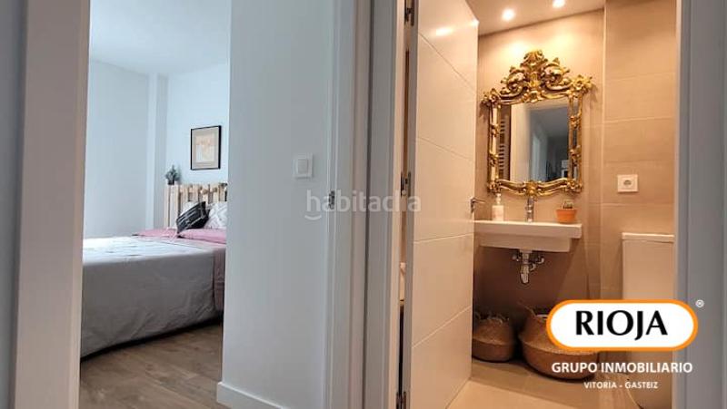 Foto 6a5b6354-4e9b-4192-a5f4-2435418c9a38. Flat with heating in Aretxabaleta Vitoria - Gasteiz