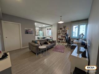 Pis  Obispo ballester kalea. Vivienda reformada con mucha luz y altura en aranbizkarra