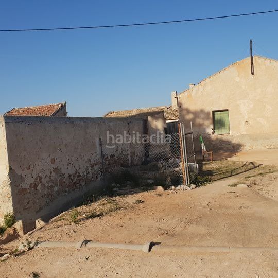 Foto c379e816-a15e-412c-b947-ef6cee454d2f. Masia a Rojales