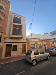 Maison  Calle calle de josé antonio larramendi. Adosado de 3 plantas en guardamar