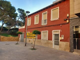 Wohngrundstück in Calle gratitud 28. Solar para construir el edificio de 5 plantas en calle de la gra