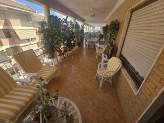 Apartament a Guardamar Playa. Piso de 4 dormitorios en zona playa