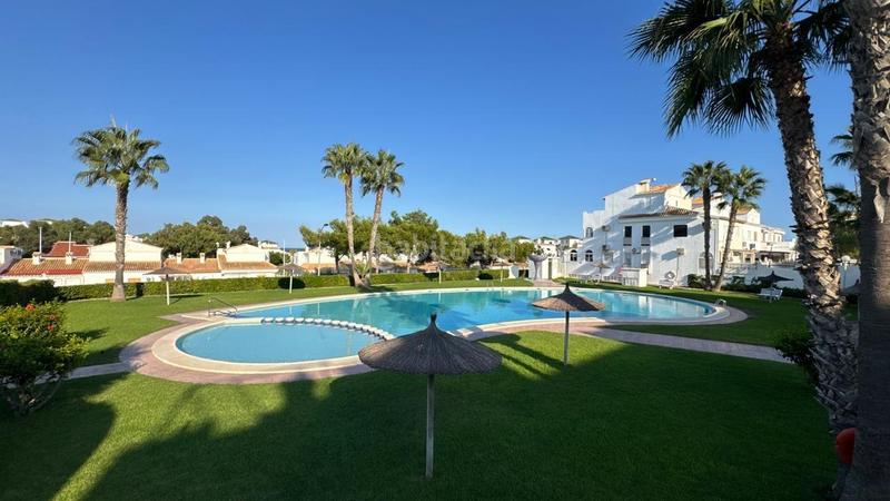 Foto 4b591dfa-1070-4fe1-844a-800f41c2bdc5. House in glorieta josé samper garcía 67 in Cabo Cervera Torrevieja