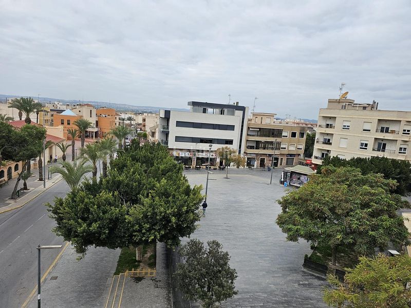 Foto 1e47672a-ddfd-43d4-986b-f837d2a41aaa. Pis amb aparcament a Montesinos (Los)