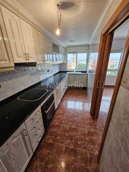 Foto 7ca153b6-43fb-474f-81c0-524fff892bc2. Pis amb aparcament a Montesinos (Los)