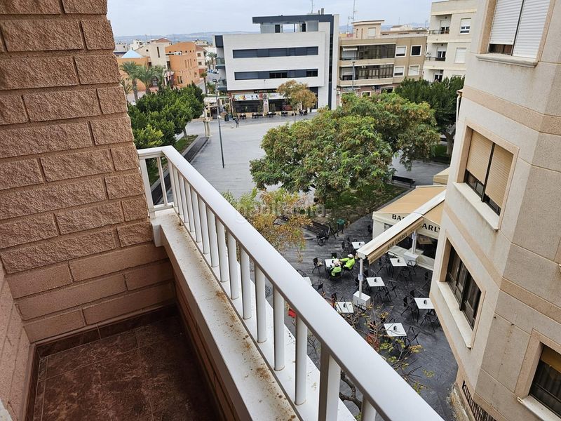 Foto c45f2e4d-85d5-4140-a772-921fc2d1dec1. Pis amb aparcament a Montesinos (Los)