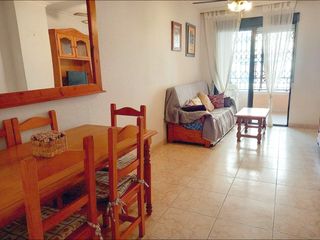 Piso en Guardamar Playa. Entresuelo de dos dormitorios en playa centro