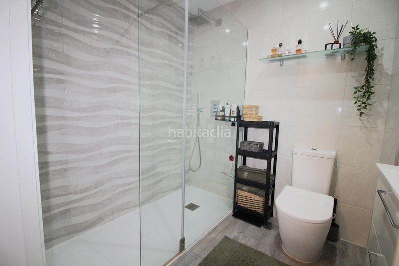 Foto b055ae02-b893-4492-92f3-7924ba2cfb1d. Pis amb piscina a La Zenia Orihuela