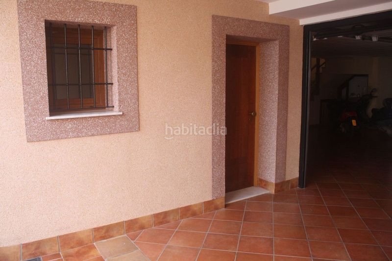 Foto 70f9621d-51e7-4f78-9b77-c8ffe4d17c39. Casa adossada amb aparcament piscina a Centro - Muelle Pesquero Torrevieja