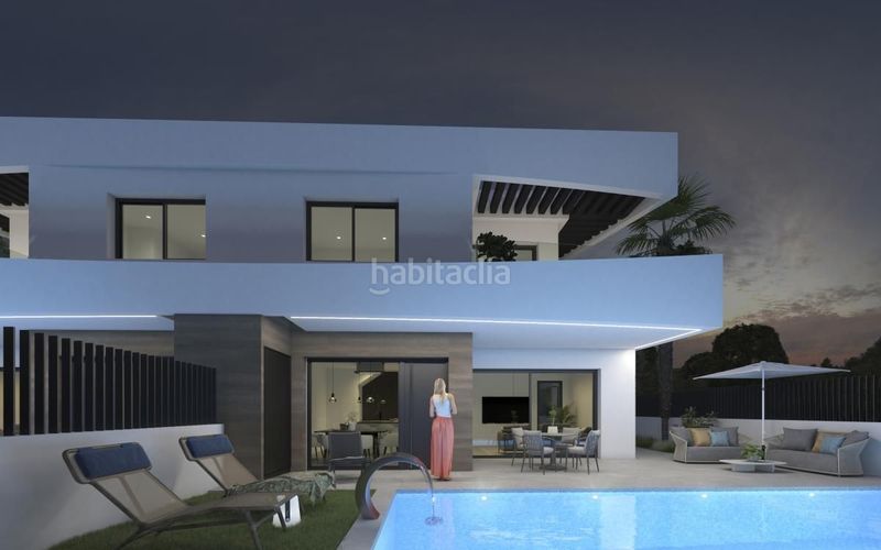 Foto a469dbe8-9696-4741-963d-7f8fc6eccebd. Casa adossada amb piscina a Dolores