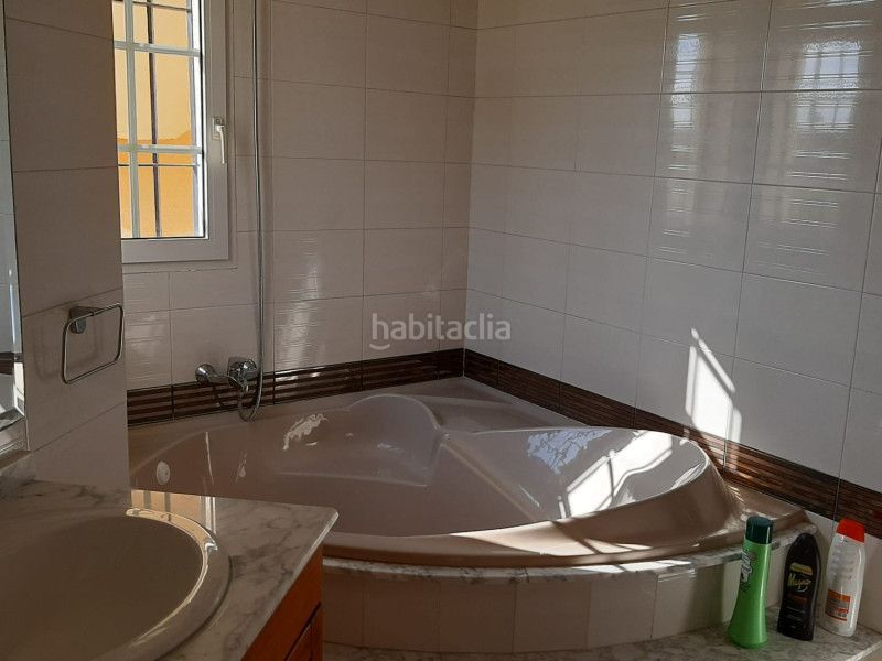Foto c28bd822-b5bb-4f5b-a273-709e8e8a40d9. Xalet amb aparcament piscina a Tomás Maestre Manga del Mar Menor (La)