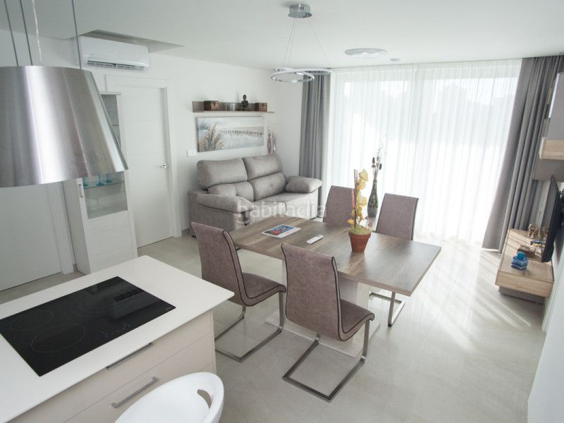 Foto 72d28c43-8e3d-45a0-b515-ca9db0323403. Apartamento en cala Finestrat Finestrat