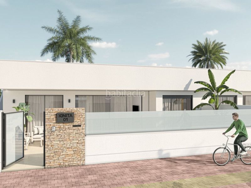 Foto 604c1f6d-d65f-4a4d-a3f4-0f6e155643fc. Casa adossada amb piscina a Sucina Murcia