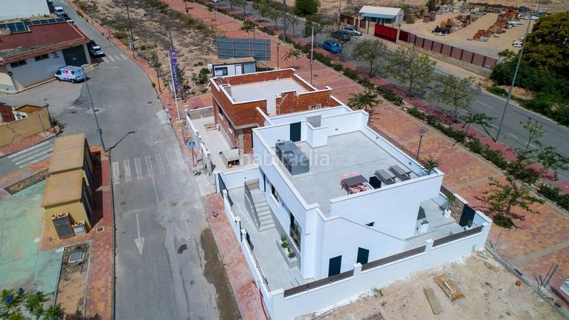 Foto b790f0e1-9fe3-4793-bc1a-214a00925487. Casa adossada amb piscina a Sucina Murcia