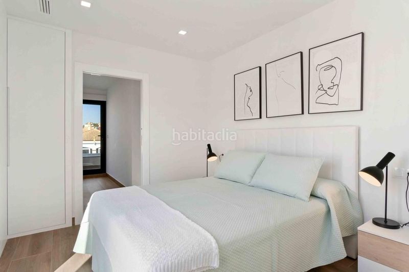 Foto dc22466e-4c07-4ccc-844b-c0ccbfcbd04e. Chalet con piscina in Montesinos (Los)