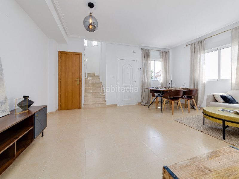 Foto d9af587c-2990-4549-87cc-a88490bb80d5. Xalet amb piscina a San Fulgencio