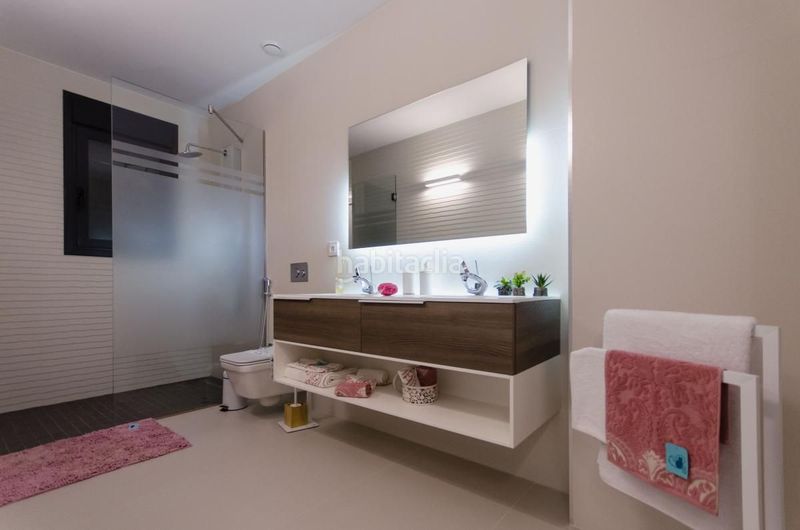 Foto baec1fd0-b475-4b7a-adda-e93bd1fe2132. Chalet en Campoamor Orihuela