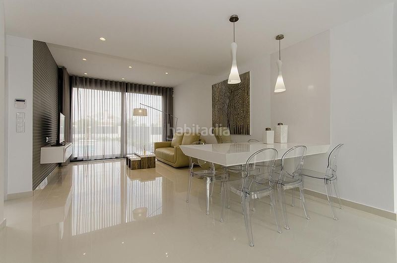 Foto c74b9b09-a435-46f3-8fb7-99667c4c7f18. Chalet en Campoamor Orihuela