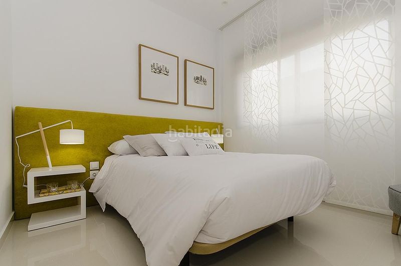 Foto f1373509-5586-44f7-970d-a081e01d2934. Chalet en Campoamor Orihuela