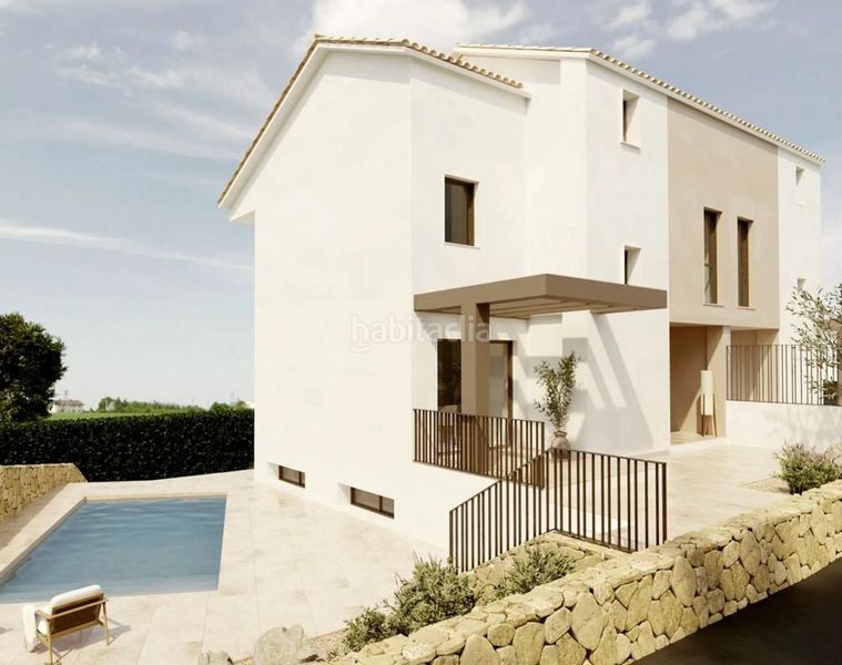 Foto b46107ae-7cd3-43f4-b0b6-b9fdcbc66259. Casa adossada amb piscina a Coloma Nucia (la)