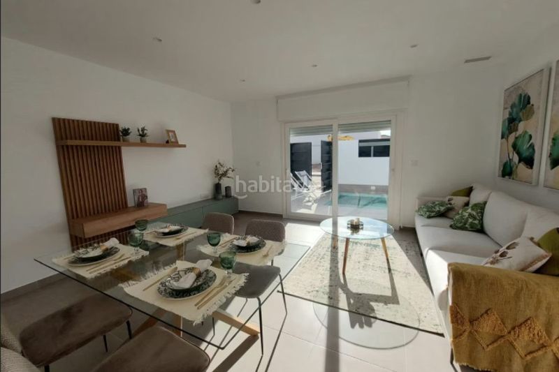 Foto 0ed26a39-ccf8-4558-80b8-694aa7fe8d4c. Chalet en Roldán Torre - Pacheco
