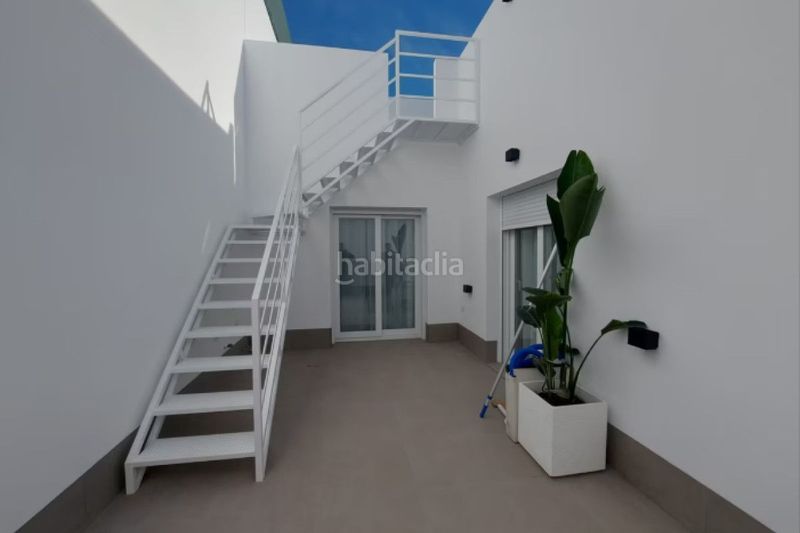 Foto df2b0e47-ec2c-46c9-9a8d-e14474528eb8. Chalet en Roldán Torre - Pacheco