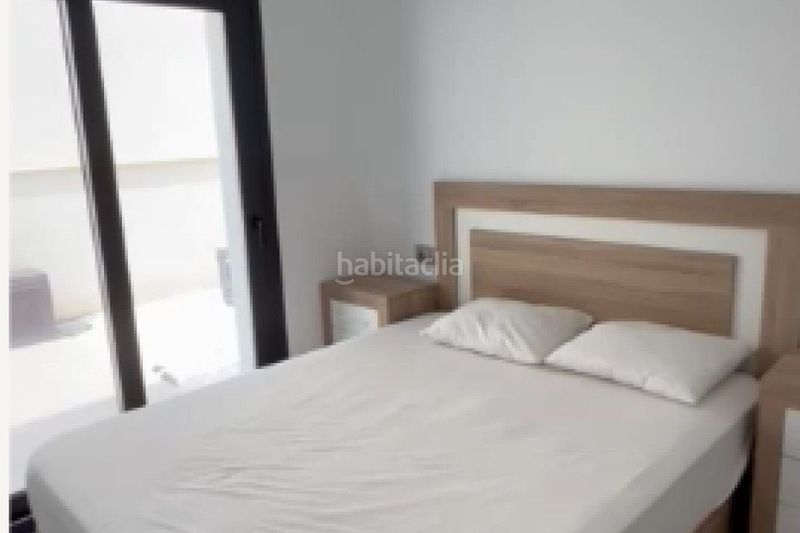 Foto a00d5134-6994-406e-8f55-c597d2a6475c. Casa adossada amb piscina a Daya Nueva