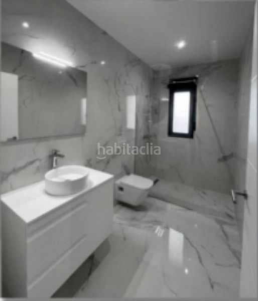Foto f1026b8d-78f0-48e0-b6fe-9fac086f5981. Chalet en Romana (la)