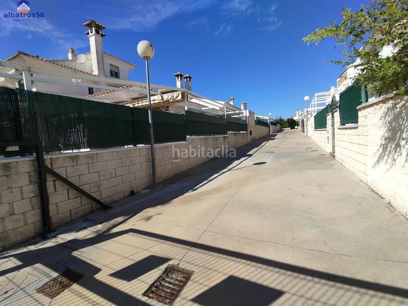 Foto f235153b-5ab1-4b00-8594-b51953f00aea. Casa adossada amb calefacció piscina a El Portil