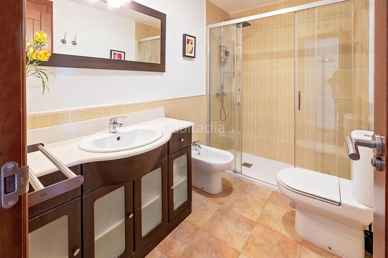 Foto bad3f504-664b-4389-8df3-b6c95d9b632b. Apartament amb calefacció aparcament piscina a Isla Canela Ayamonte