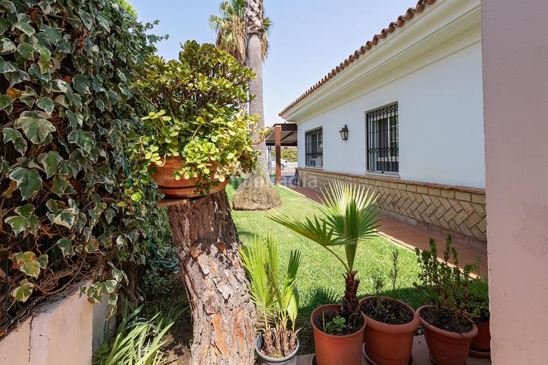 Foto 15b94c2c-0dc3-43fd-8971-a8ca4b892159. Chalet la villa que estabas esperando en nuevo portil en El Portil
