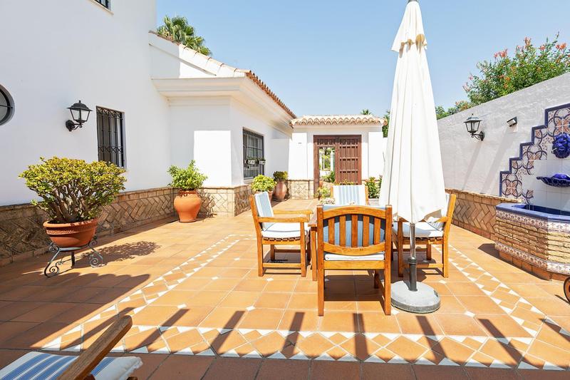 Foto 4b3e7ee8-a16c-4066-9af3-b0b812dc3666. Chalet la villa que estabas esperando en nuevo portil en El Portil