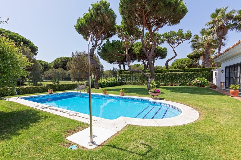 Foto f5fb5595-a57d-4df9-869c-907d091c8f28. Chalet la villa que estabas esperando en nuevo portil en El Portil