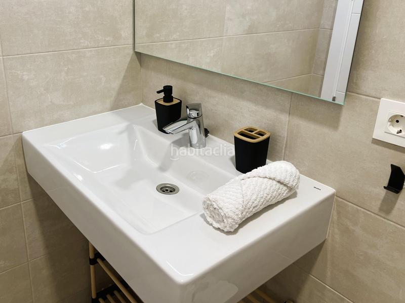 Foto 4c18f7e5-ec01-4f09-a278-6d772925b2c6. Location appartement avec parking dans El Portil