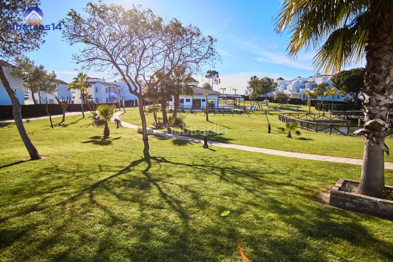 Foto c50a3890-5d2d-42df-a34e-72d6c6b02c3c. Àtic amb aparcament piscina a Islantilla golf Islantilla