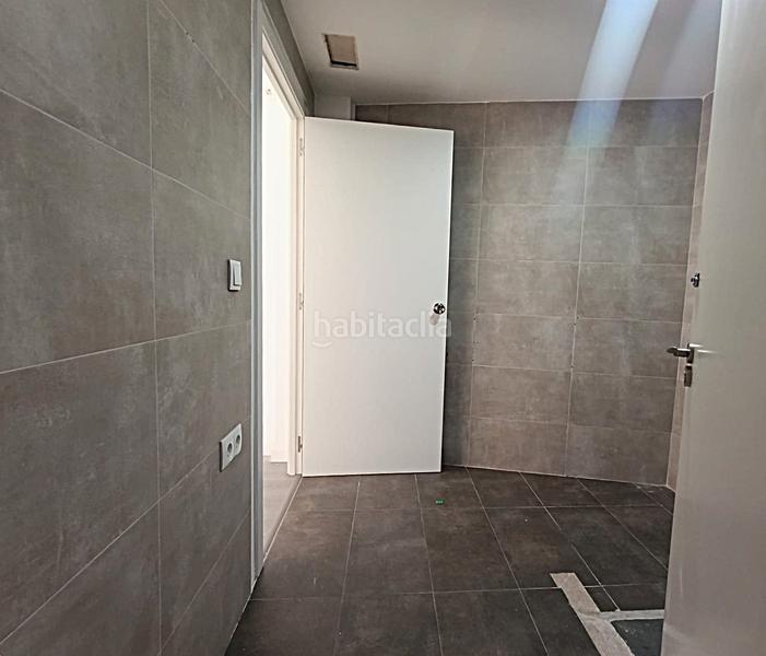 Foto 1bbebe34-2c46-408c-b6d7-4789a84452ca. Business premise in calle carcagente 6 in La Raïosa Valencia