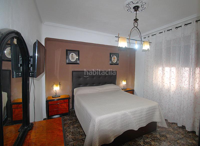 Foto f3850699-fea6-4589-8dd3-c95f2742222f. Pis a carrer de sant roc 50 a Moncada