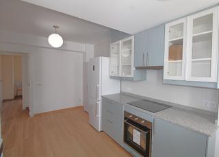 Location Appartement  Carrer dels àngels. Piso de dos dormitorios con reforma a estrenar.