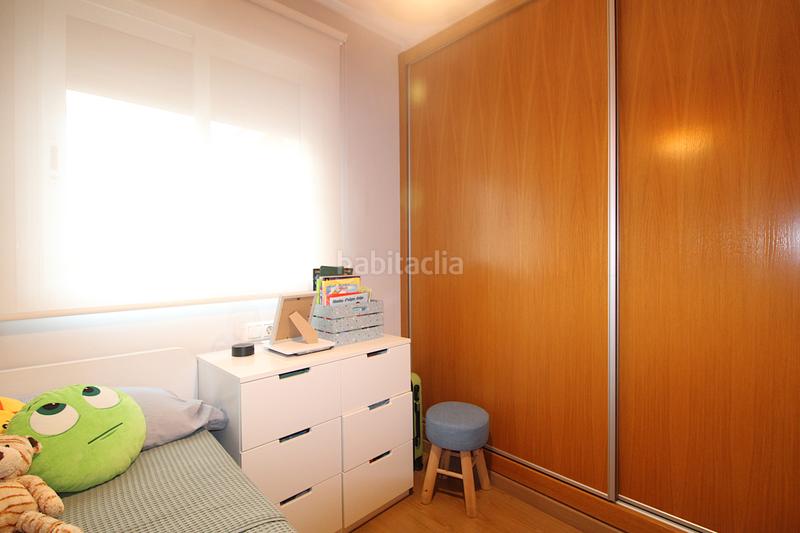 Foto debdb9d3-a8c3-4b15-a89d-2019945dddc0. Casa adosada adosado , junto a la parada de metro. en Moncada