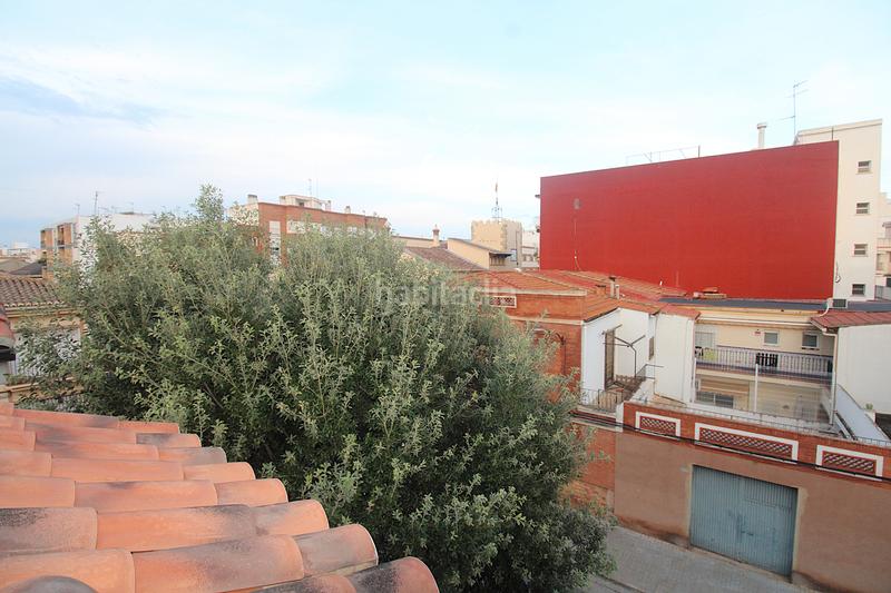 Foto e0da2cd3-3b98-4c95-9056-666429e0534d. Casa adosada adosado , junto a la parada de metro. en Moncada