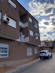 Pis  Carrer elena mestre 12. Piso en torres torres, alquilado.