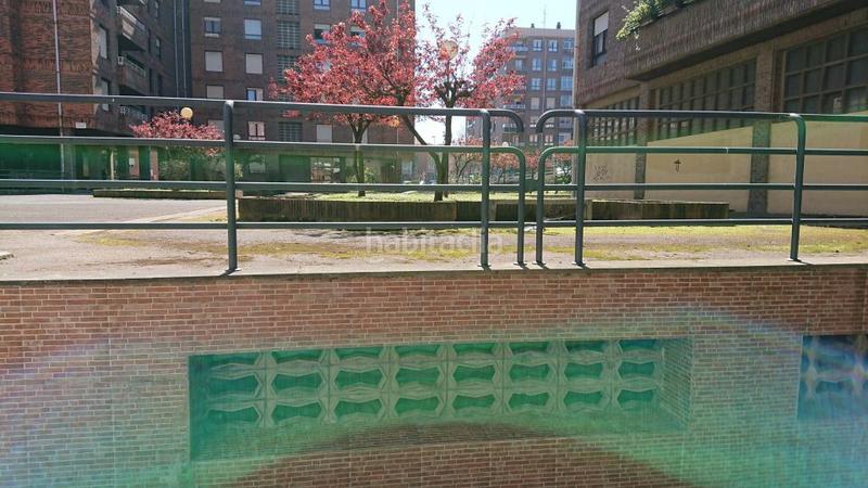 Foto 40d9fb1d-6ad3-4469-858f-726449bb4f37. Location local commercial dans santa maría de Getxo Getxo