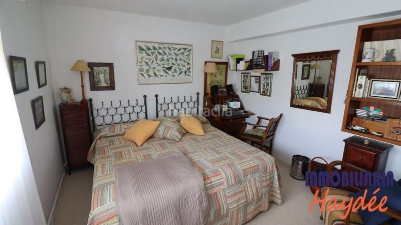 Foto 37c5af84-81af-4f4e-a2df-8c6ba977ea17. Casa amb calefacció aparcament a santa maría de Getxo Getxo