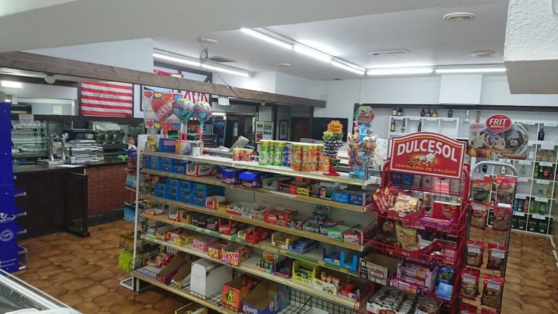 Foto d0e7d11e-5c96-4cad-947c-9a812bdcf566. Alquiler local comercial local con permiso de restaurante en Getxo