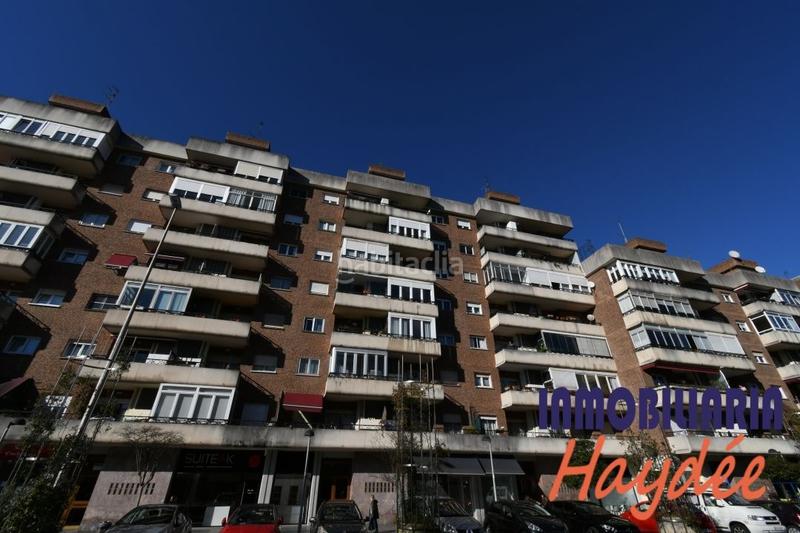 Foto cf807fed-e7d0-435f-8f46-9db4a423af86. Locale commerciale in Las Arenas Getxo